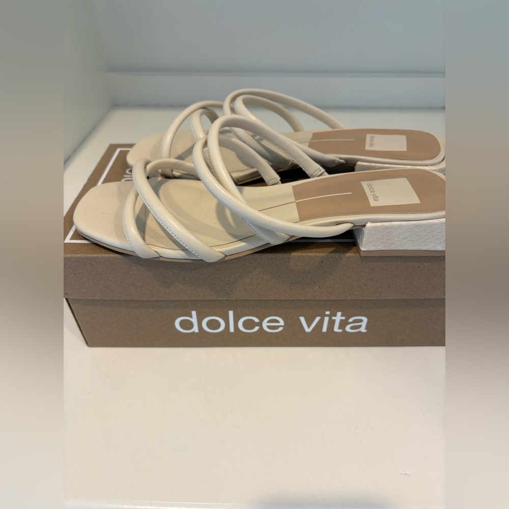 Dolce Vita Hapi Sandals